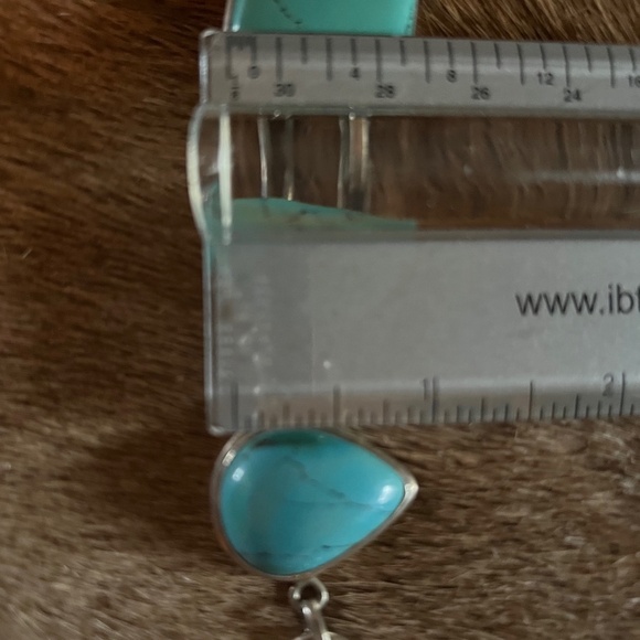 Turquoise & Silver Chunky Toggle Bracelet 8 Inch Links W/ Five Approx 1" Stones - Picture 7 of 9